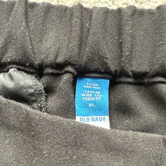 Old Navy Women's Taylor Wide Leg Trouser - Picture 2 of 2